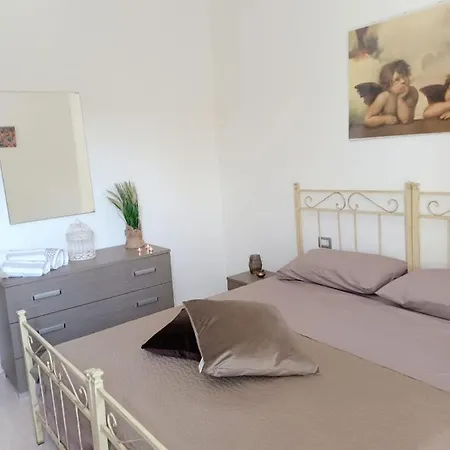 B.&b. La Marina *