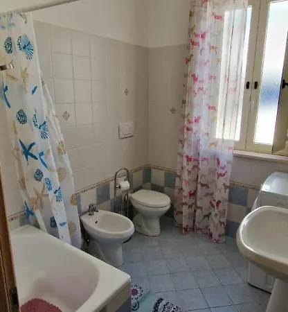 B.&b. La Marina